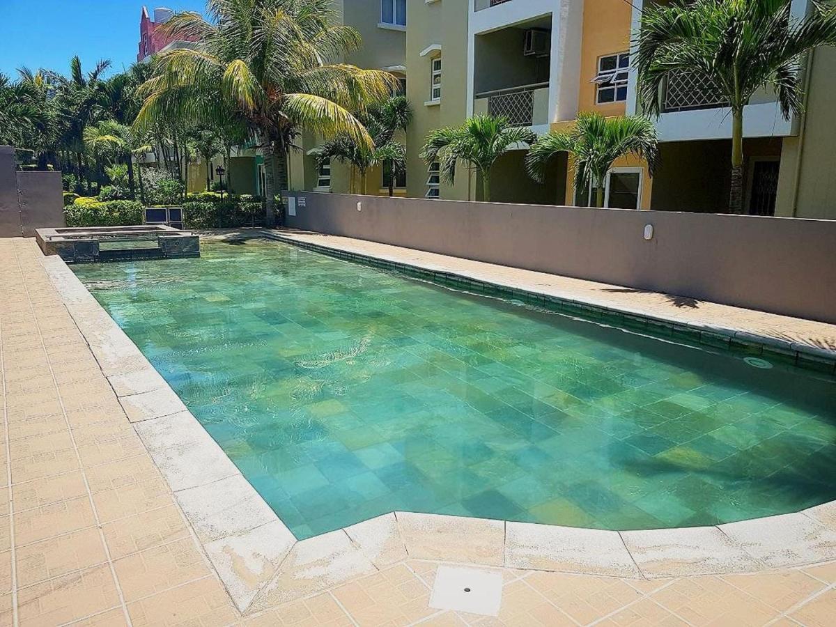 La Marquise Residences Flic en Flac Exterior photo